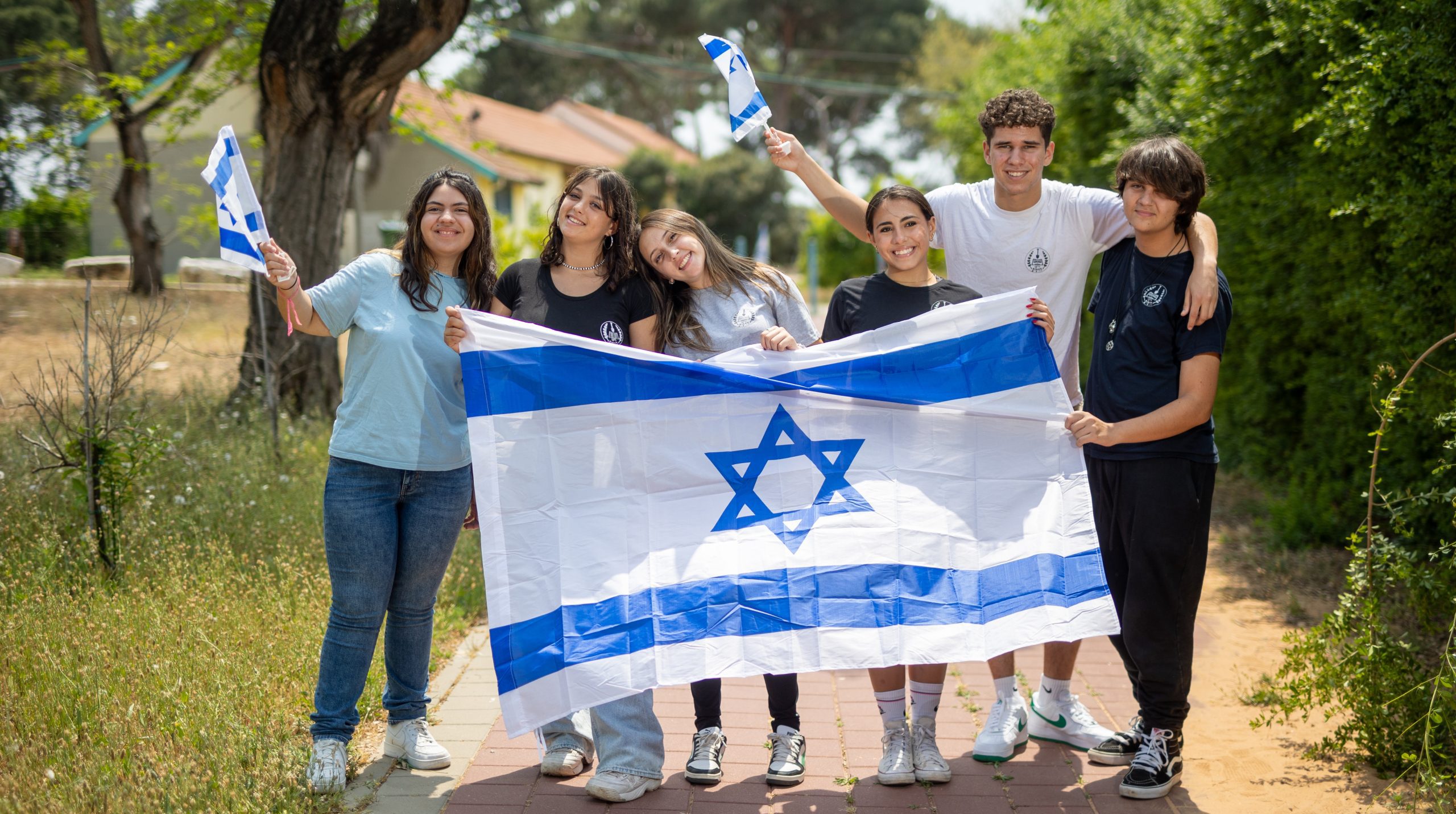 Israeli school for international students with Naale at Hadasim in the center of Israel, quality Israeli education, connect to your history and your roots with Naale