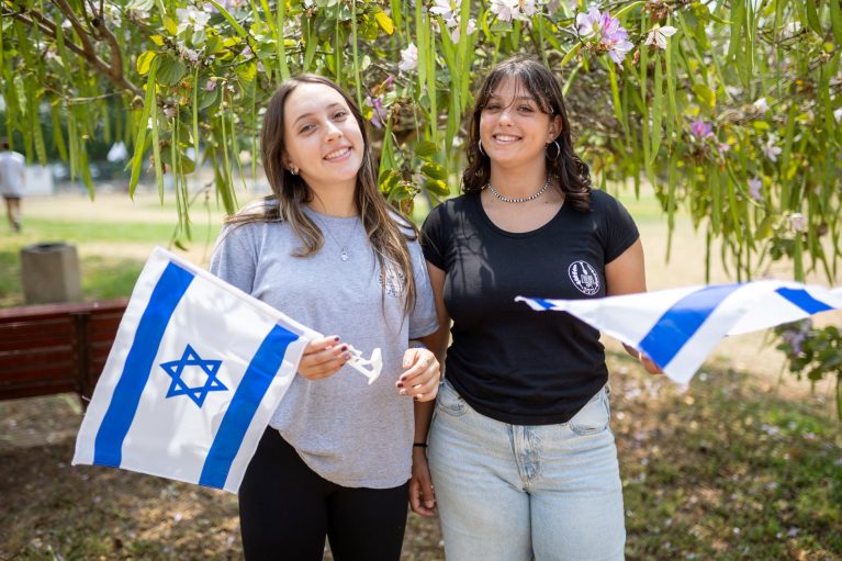 Teens Adapting to Israeli Schools